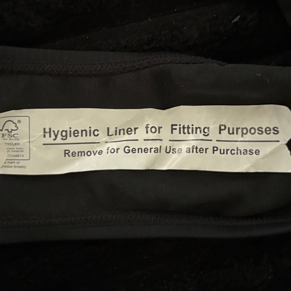 Chic Black One-Piece💦 - Picture 8 of 9